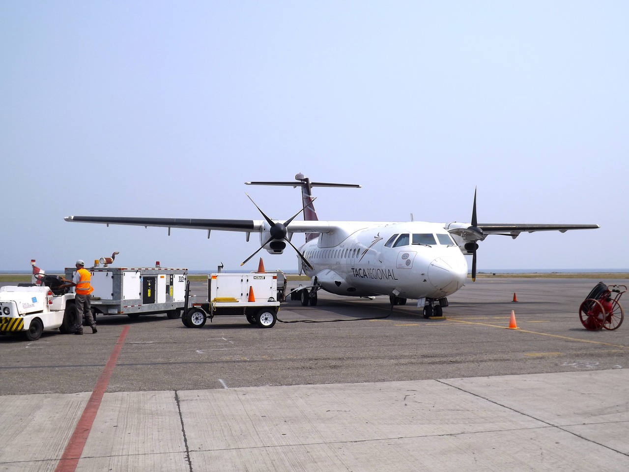 最新高宝105机长招聘，启航您的航空梦想之旅